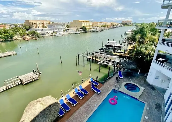 Private 3 Bed 3.5 Bath By The Ferienhaus Clearwater Beach