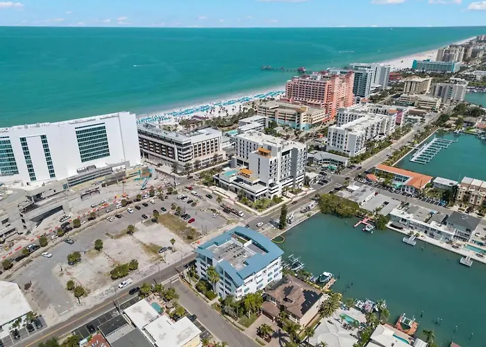 Private 3 Bed 3.5 Bath By The Clearwater Beach