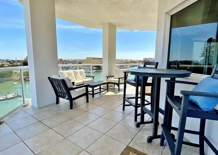 Private 3 Bed 3.5 Bath By The