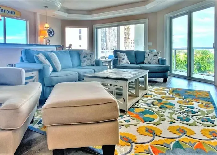 Private 3 Bed 3.5 Bath By The * Clearwater Beach